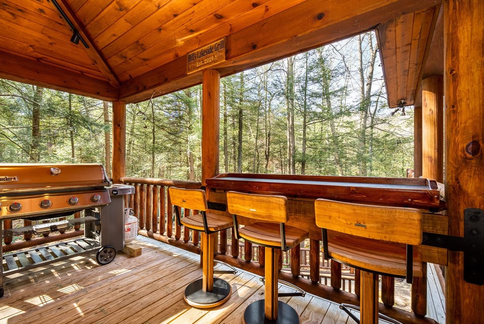Outdoor Kitchen + Gas Grill + Seating