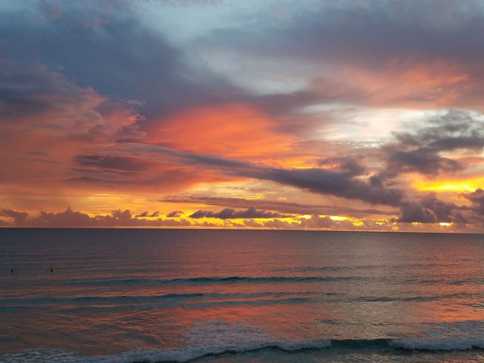 The unbelievable beauty of the sunset by Freight's Bay.. relax and unwind