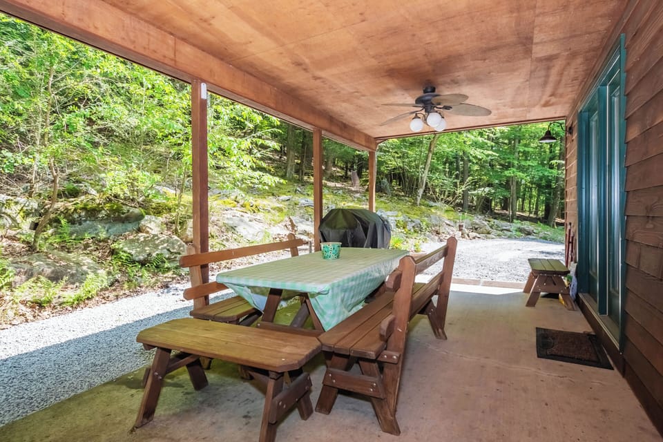 Furnished Porch
