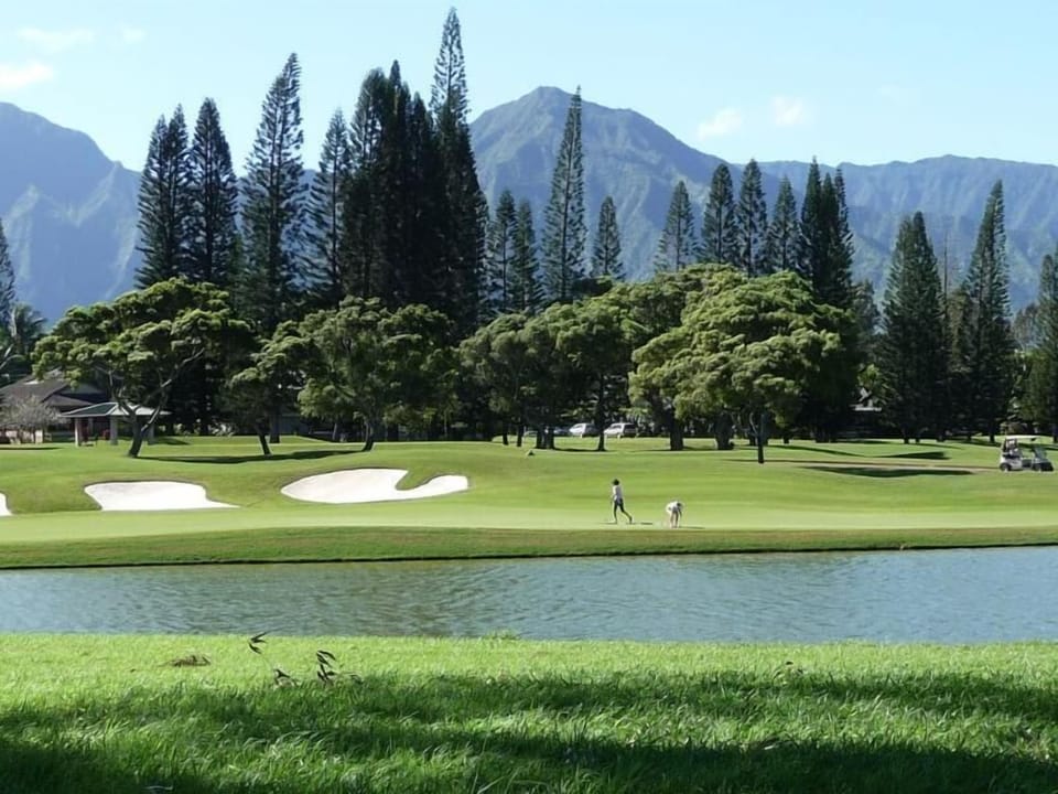 Golf course nearby
