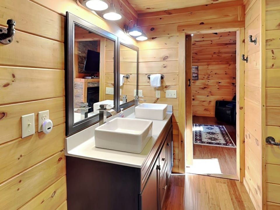 Primary Ensuite Bathroom