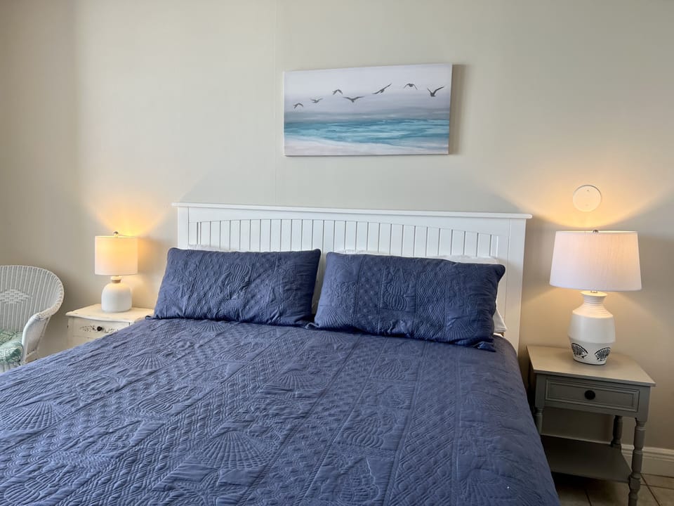 3rd bedroom has its own balcony and en-suite bathroom w/walk in shower