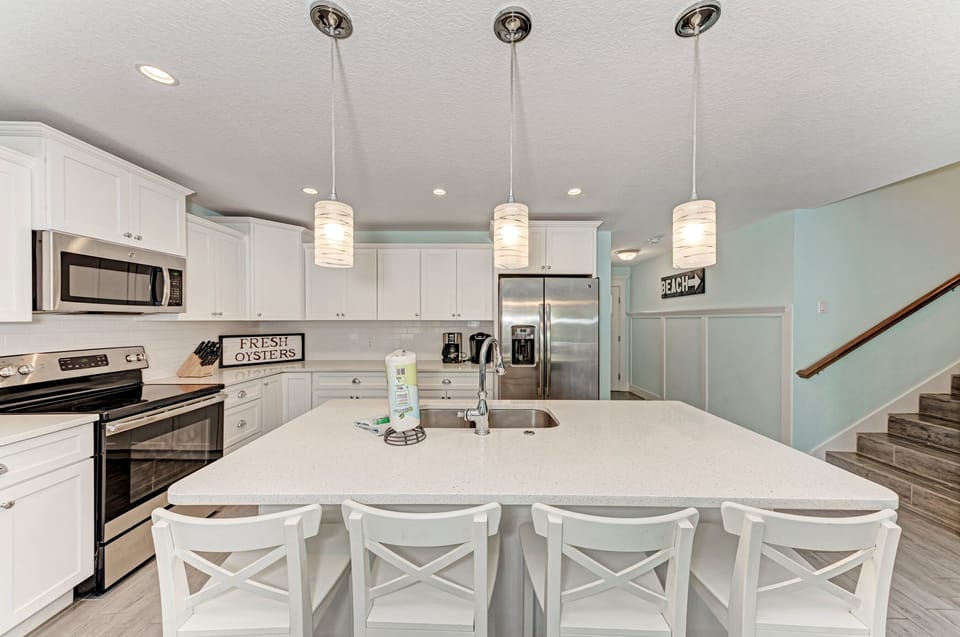 Oversized kitchen island