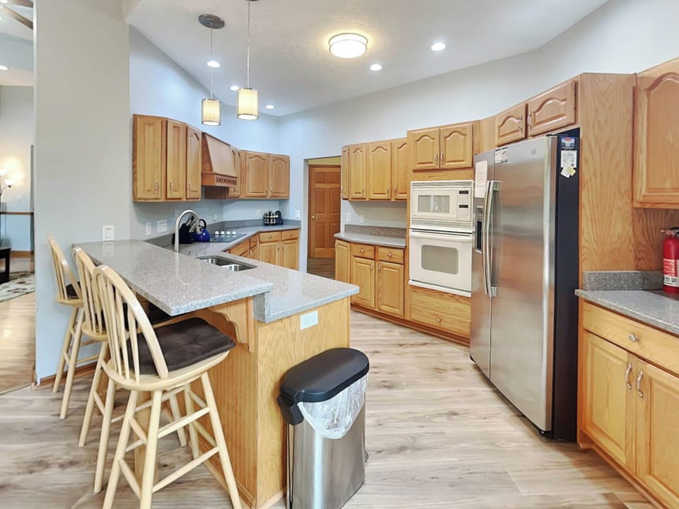 Full Kitchen