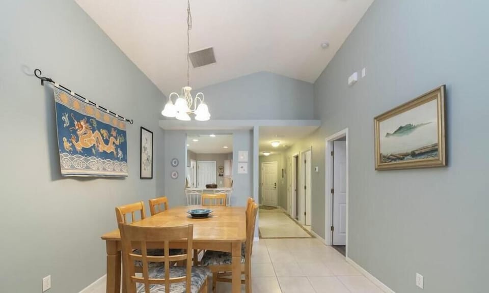 Magnolia Beach House - Dining Room