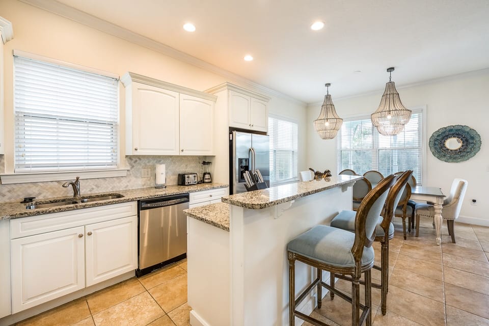 Fully equipped granite kitchen 