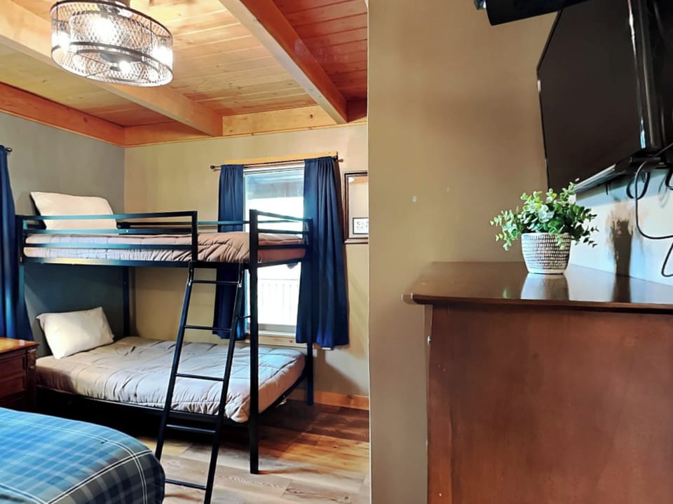 Third Bedroom - Queen Bed, Twin Bunk Beds, TV - Main Level