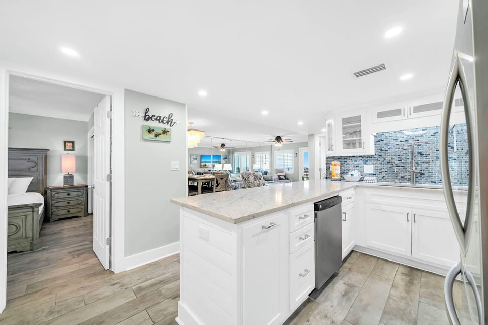 Entry way to kitchen