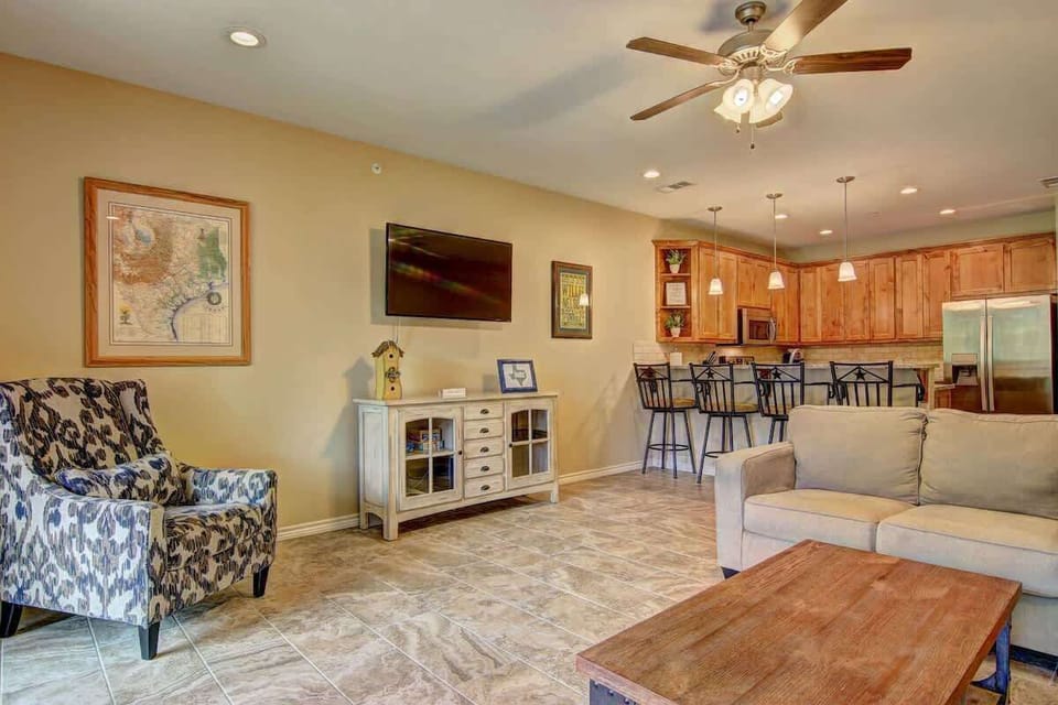 What you see when looking into the living area and to the kitchen from the corner of room. 