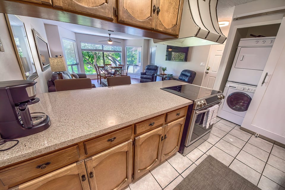 Fully Stocked Kitchen with all your cooking essentials!