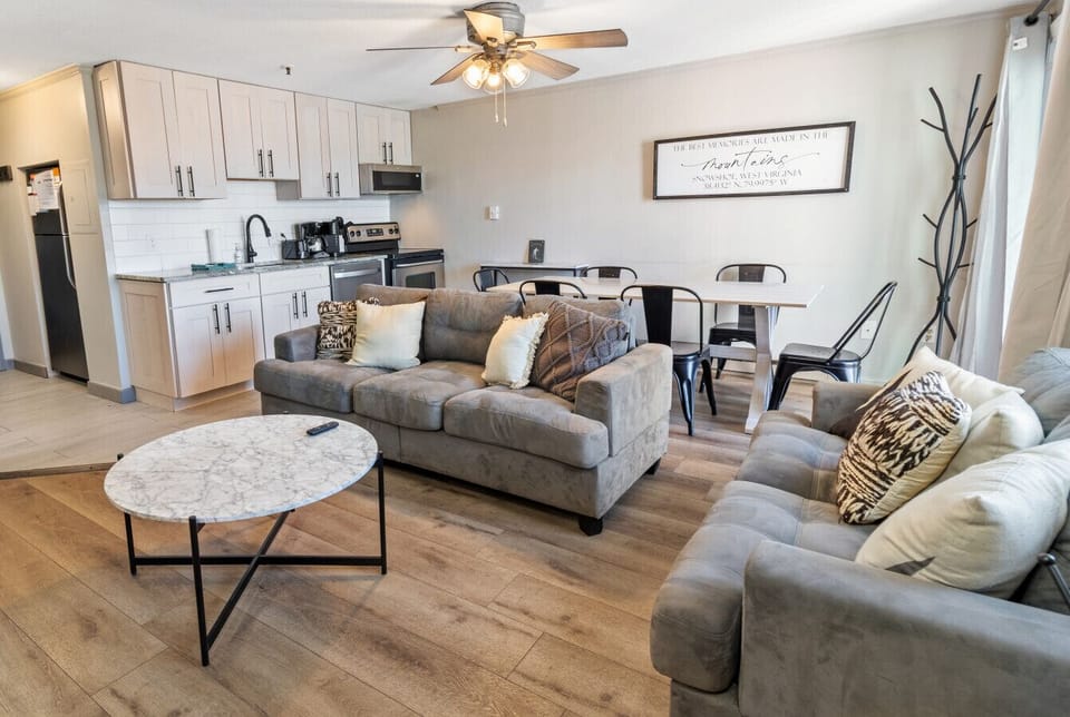 Mountain Lodge 245 is your snowshoe home away from home