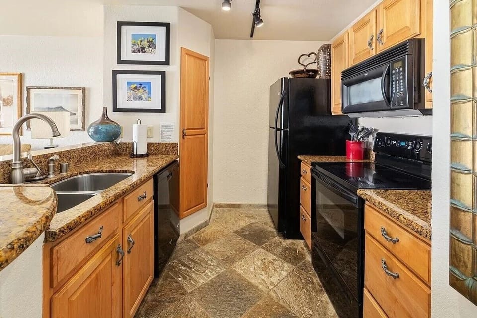 Kitchen in our Kona Hawai'i vacation rental