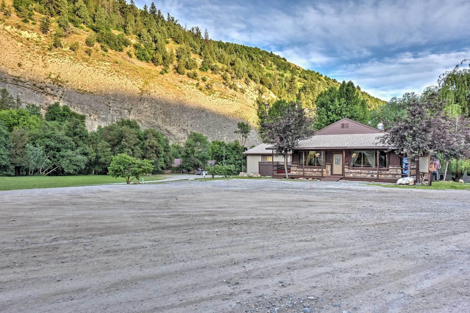 Parking Lot