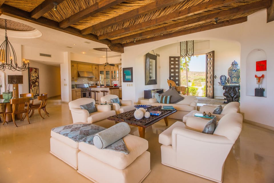 Well appointed living room