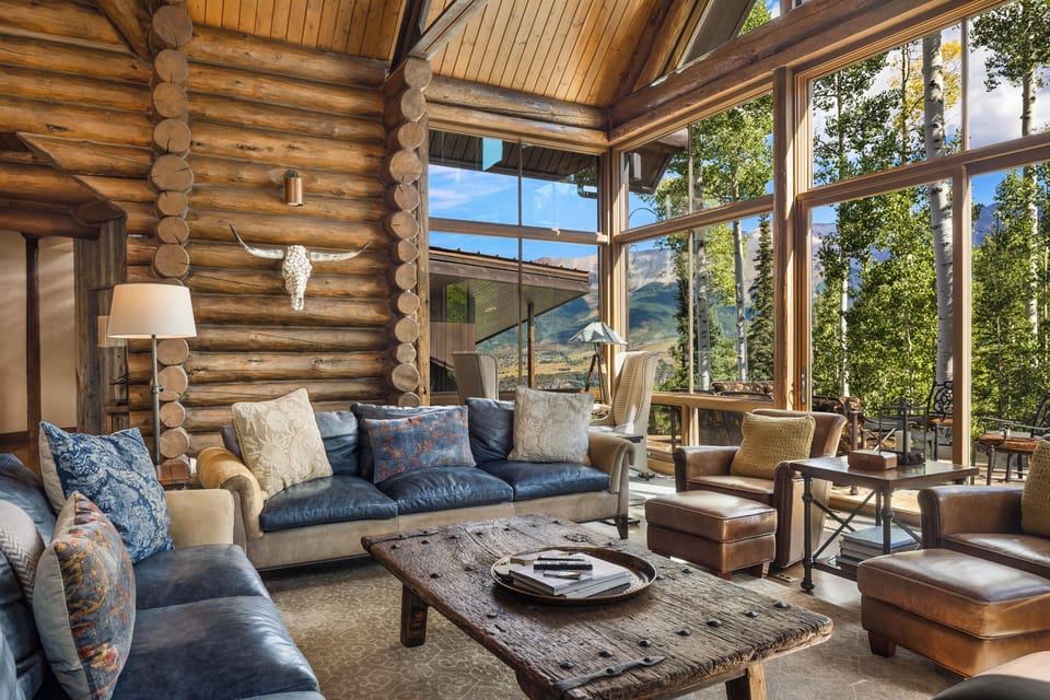 2.03-telluride-alpen-ridge-living-room4