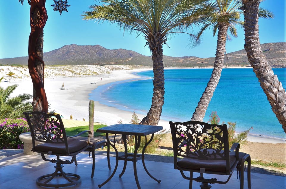 Sitting area with ocean view