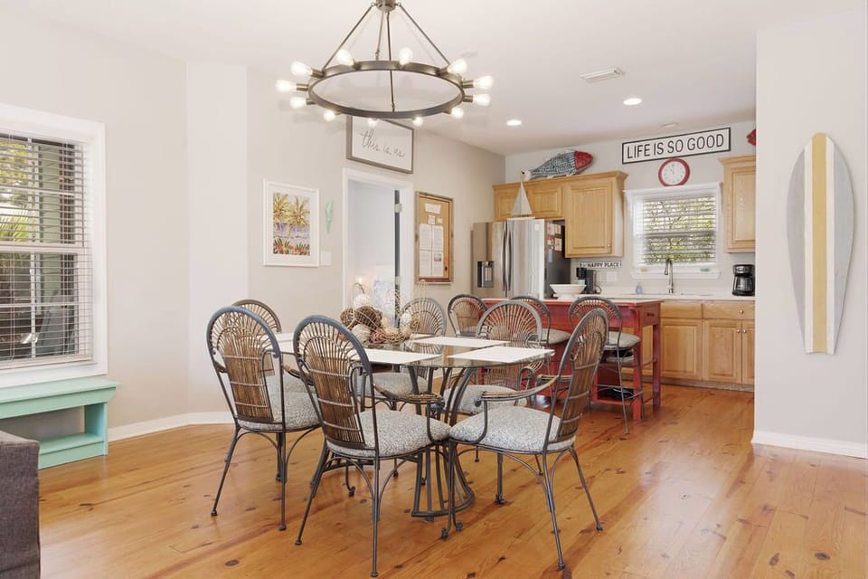 Kitchen/Dining - The open kitchen and dining area features plenty of seating for each member of your group to enjoy spending quality time together.