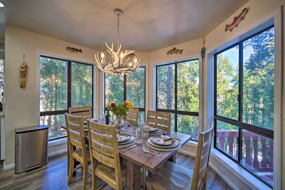 Large Dining Area | Dishware & Flatware