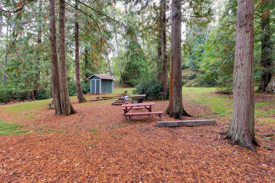 Exterior | Outdoor Dining | Fire Pit | Playground