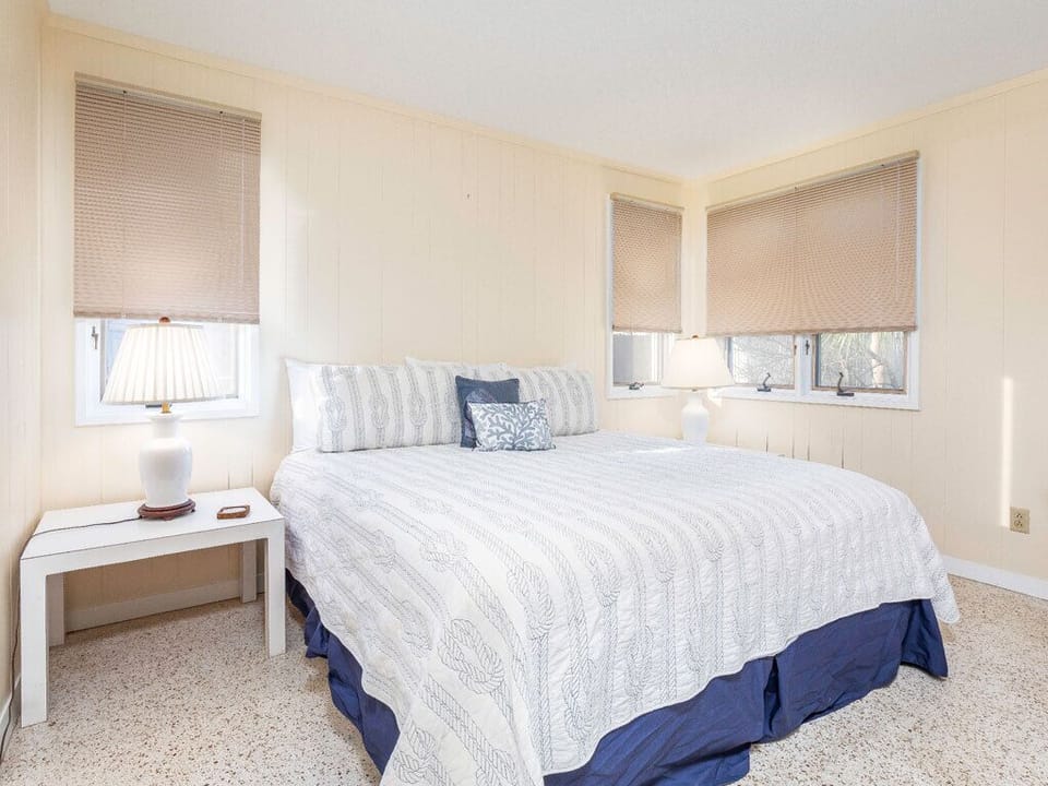 Third Bedroom - King + Twin Size Beds