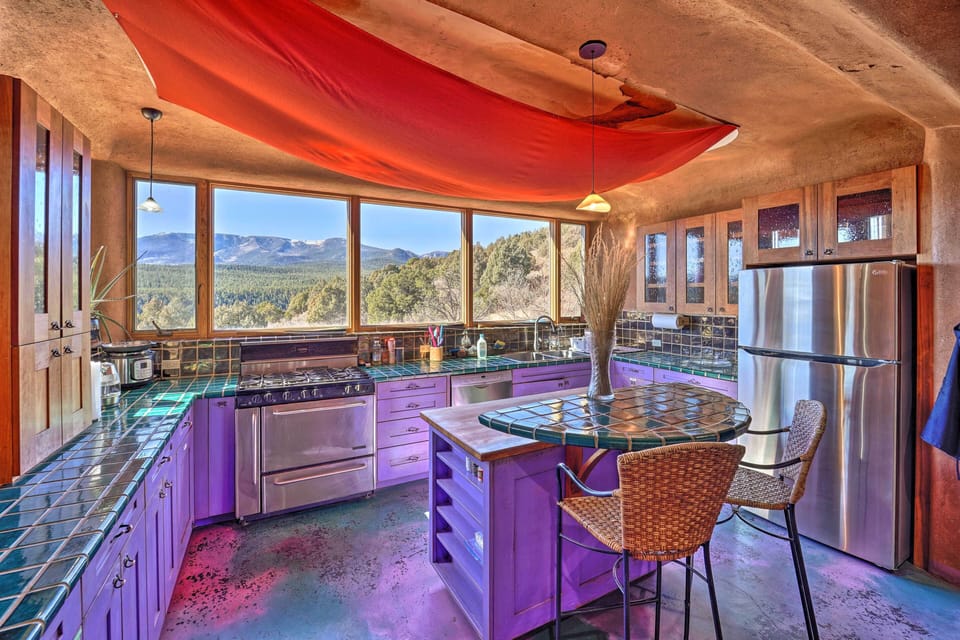 Kitchen | Fully Equipped