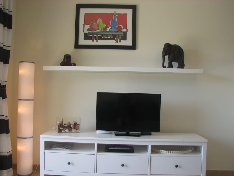 Living room to relax, internet TV 