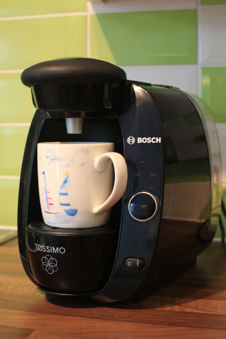 Tassimo drinks machine - pods to be bought by guests