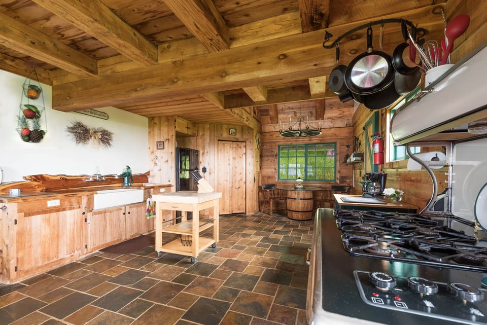 Kitchen / Breakfast area