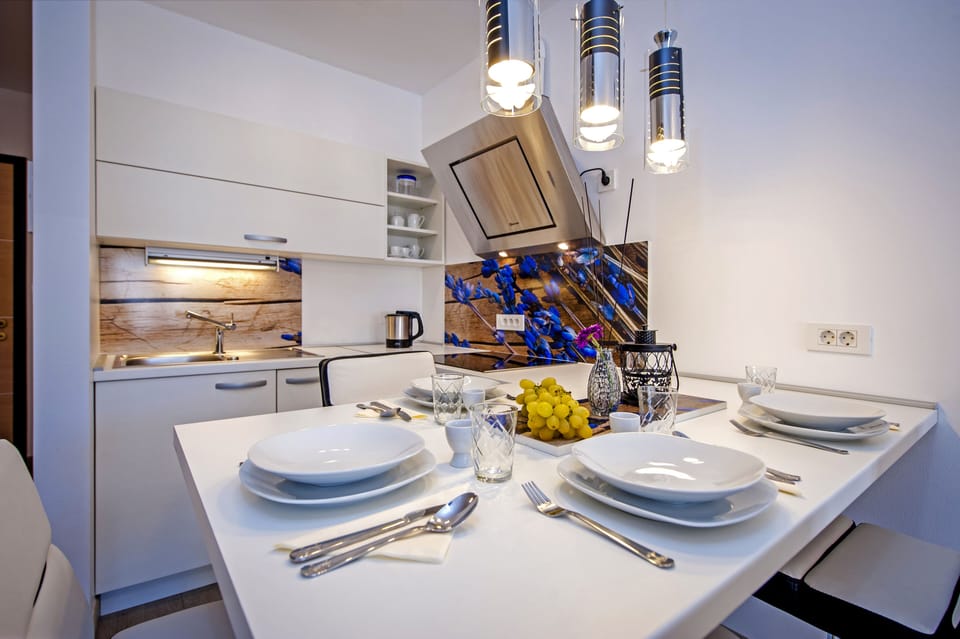 A fully stocked kitchen that is perfect for preparing a delicious meal.