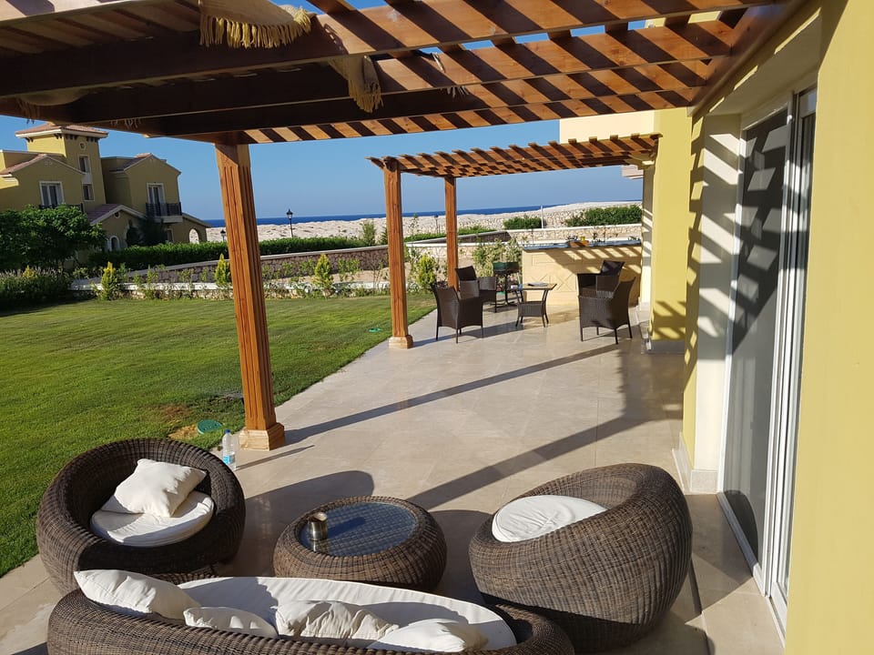 Garden Terrace Sea View and BBQ