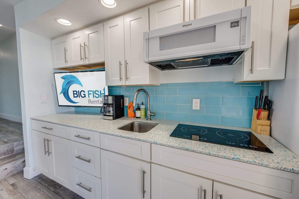 Large Kitchen Area
