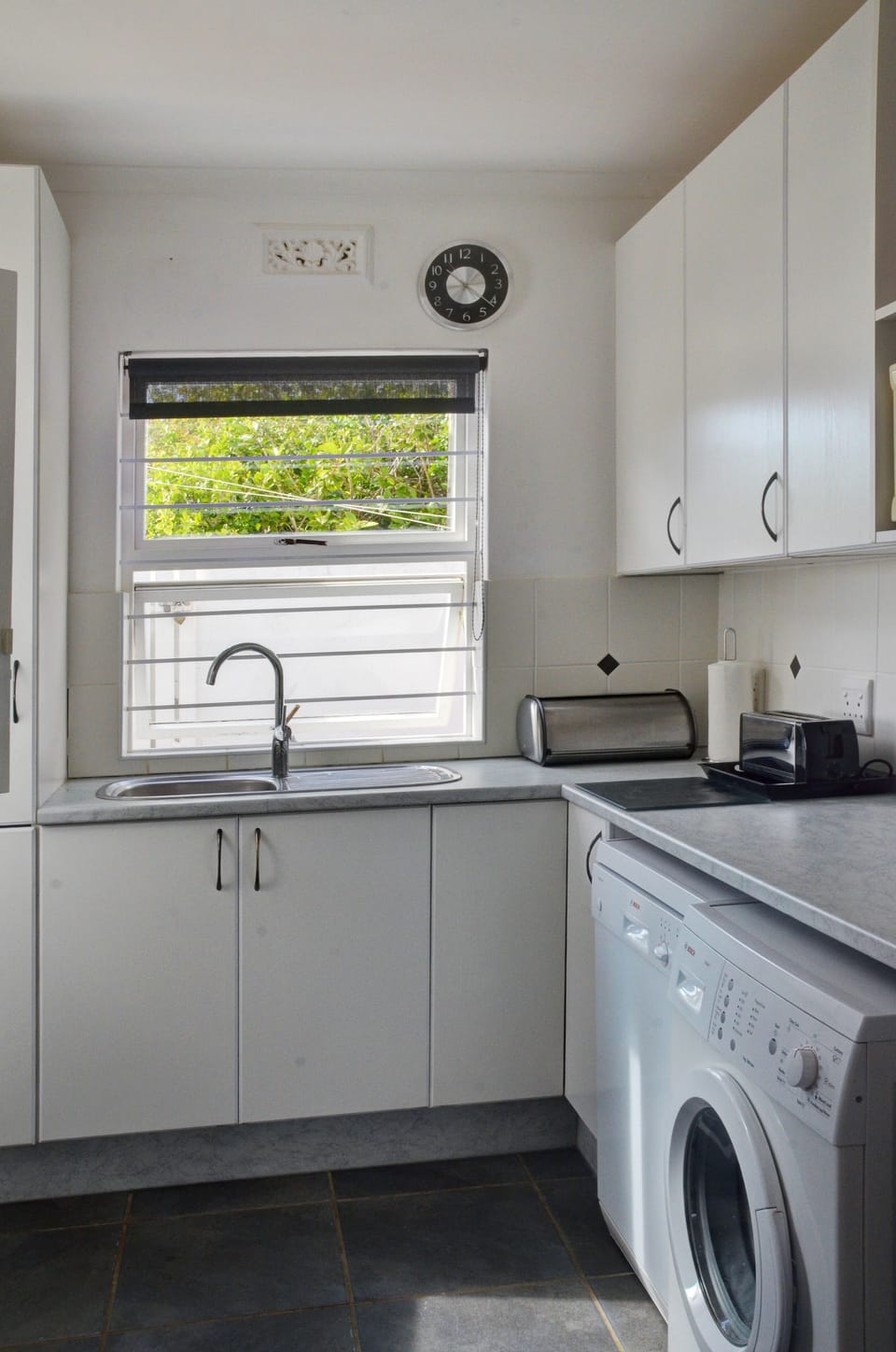 Kitchen with w/mc and dishwasher