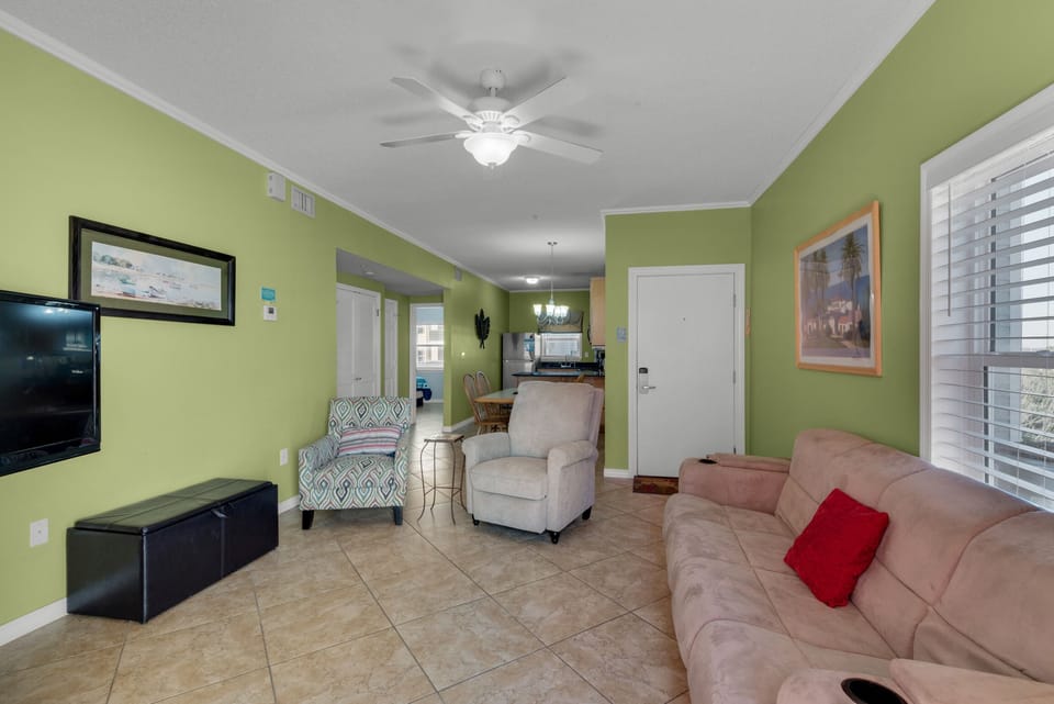 Spacious and open living room