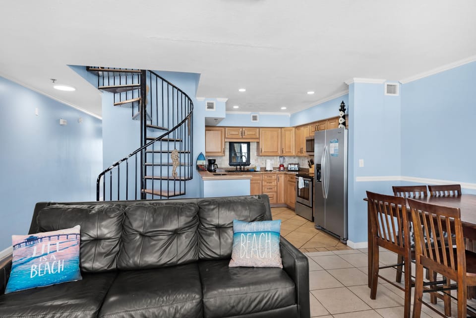 Living room to kitchen view