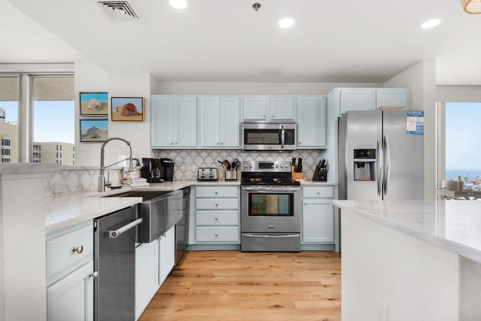 Kitchen has everything you need