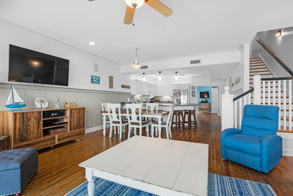 Living to kitchen view