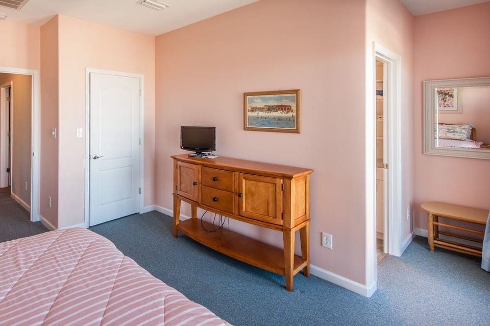 Entertainment center offers additional storage