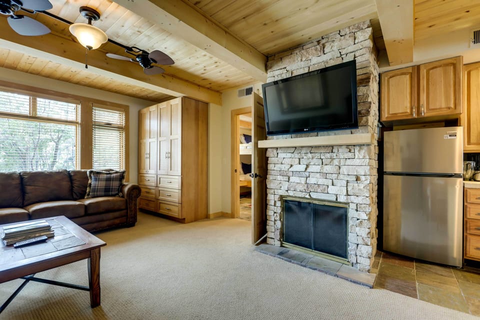 Living Area | Flat-Screen TV