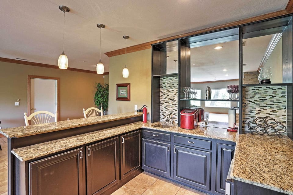 Second Living Room | Wet Bar