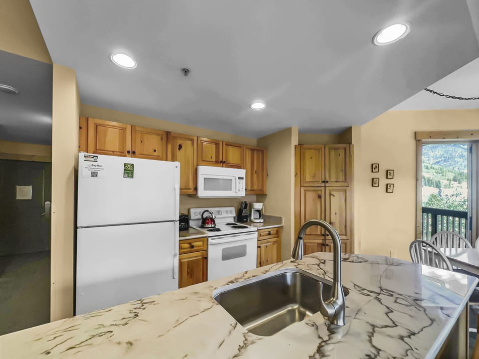 Kitchen area