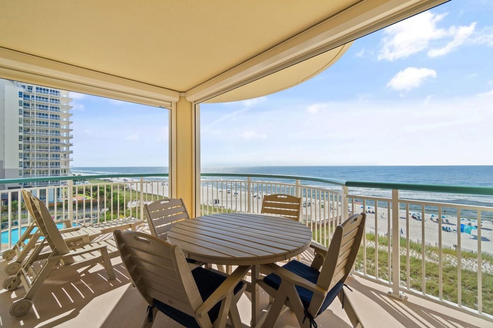 Private balcony with Gulf views