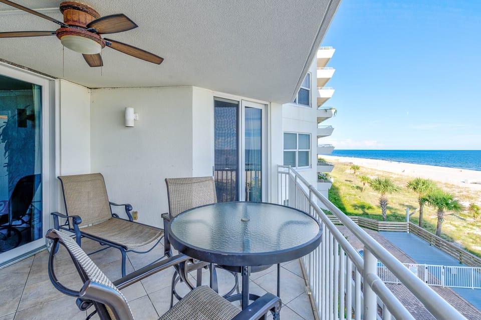 Private Beachfront Balcony