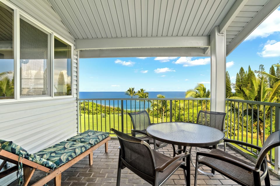Front Lanai