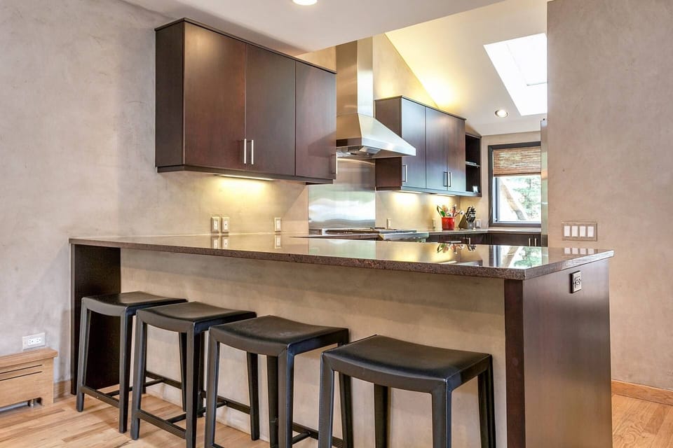 Comfortable bar seating for 4.