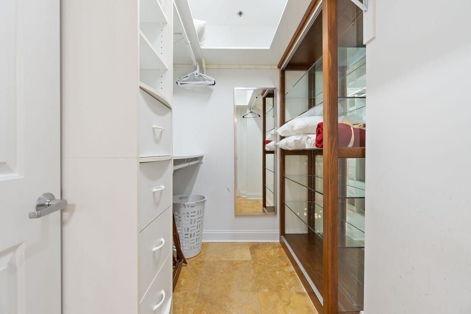 31-web-or-mls-13555-sandy-key-dr-1001-r