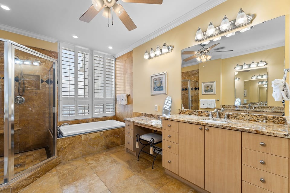 47-web-or-mls-13555-sandy-key-dr-1001-r