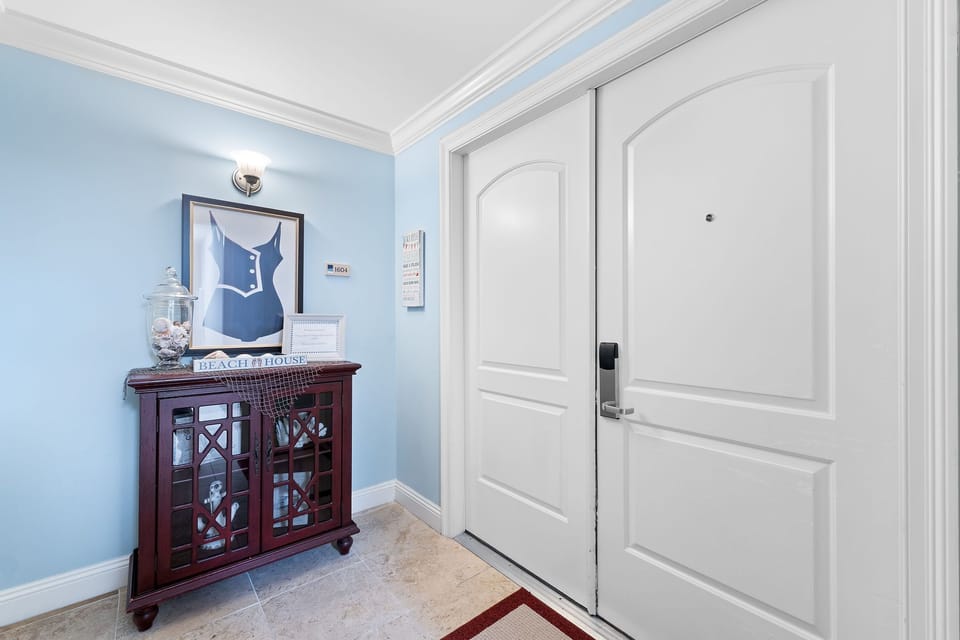 Foyer off of Elevator