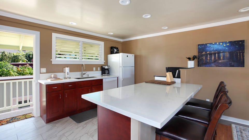 Nalo Bungalow at Poipu Beach Suite A - Fully Equipped Kitchen & Breakfast Bar - Parrish Kauai