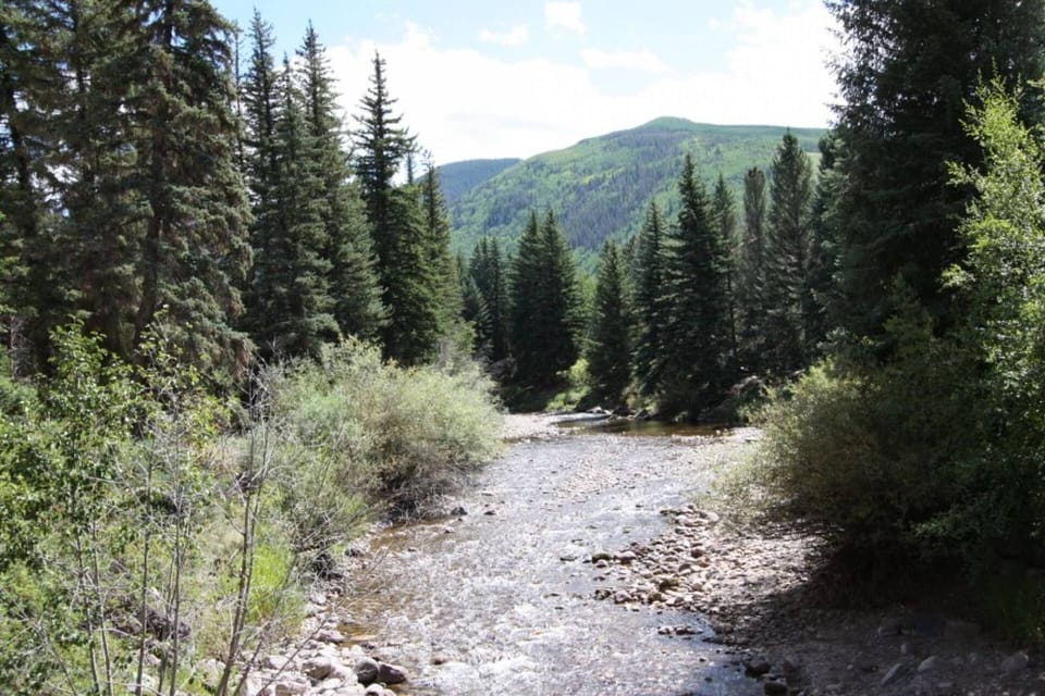 Book your next mountain adventure in the heart of Vail.