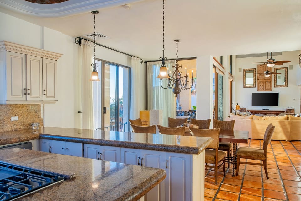 Fully equipped kitchen